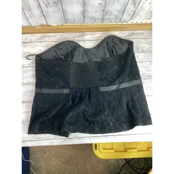 Country Club ChicLane Bryant Women's Corset-Style Lace Overlay Strapless Tops 24 - Picture 3 of 5